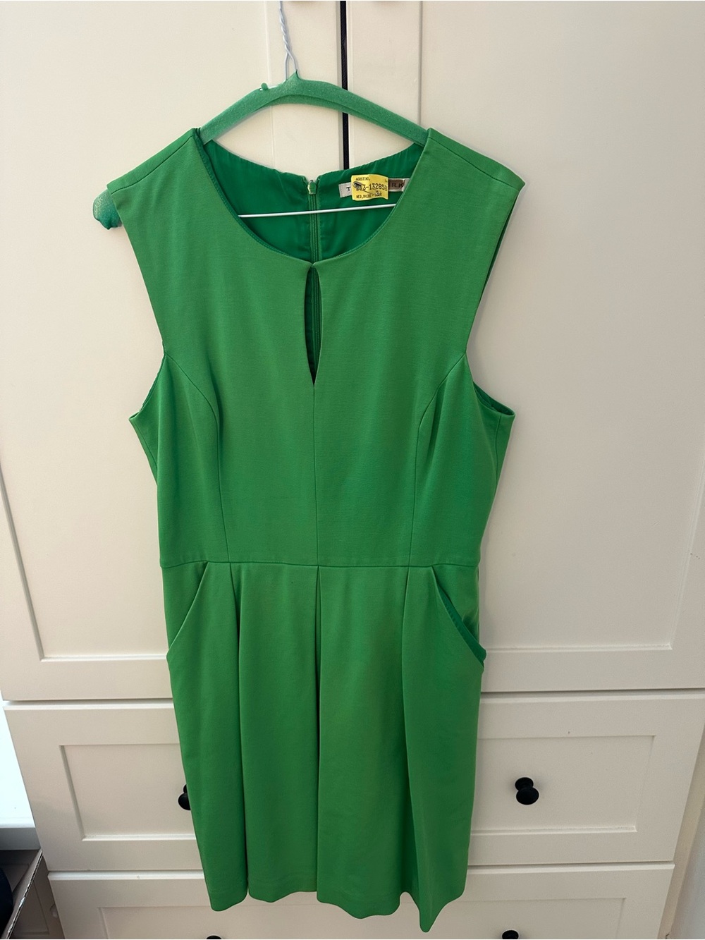 Trina Turk Emerald Green Sleeveless Ponte Dress with Keyhole